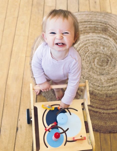 chariot de marche enfant avec frein